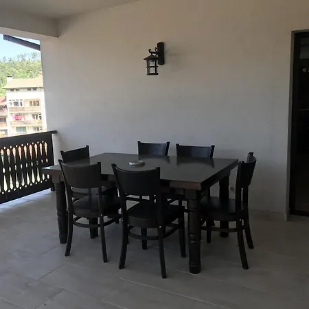 Mutafova House Pensiune