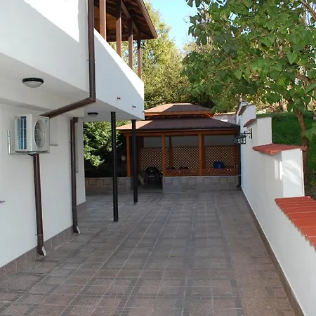 Mutafova House Pensiune Treavna