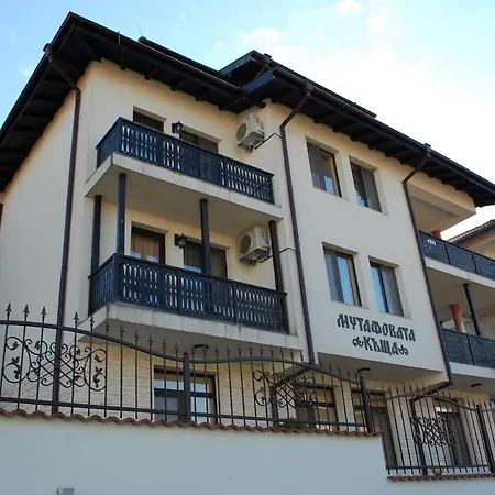 Mutafova House Treavna