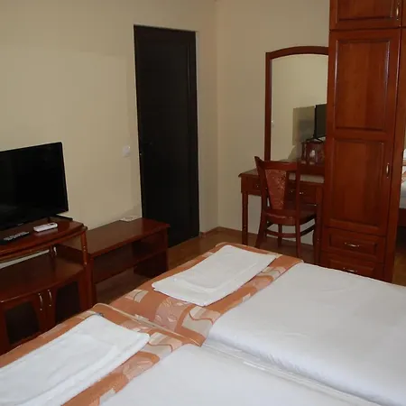 Pensiune Mutafova House *